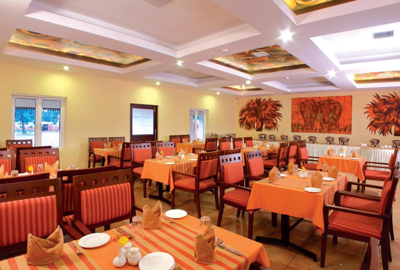 Clay House Hotel Thrissur Bagian luar foto