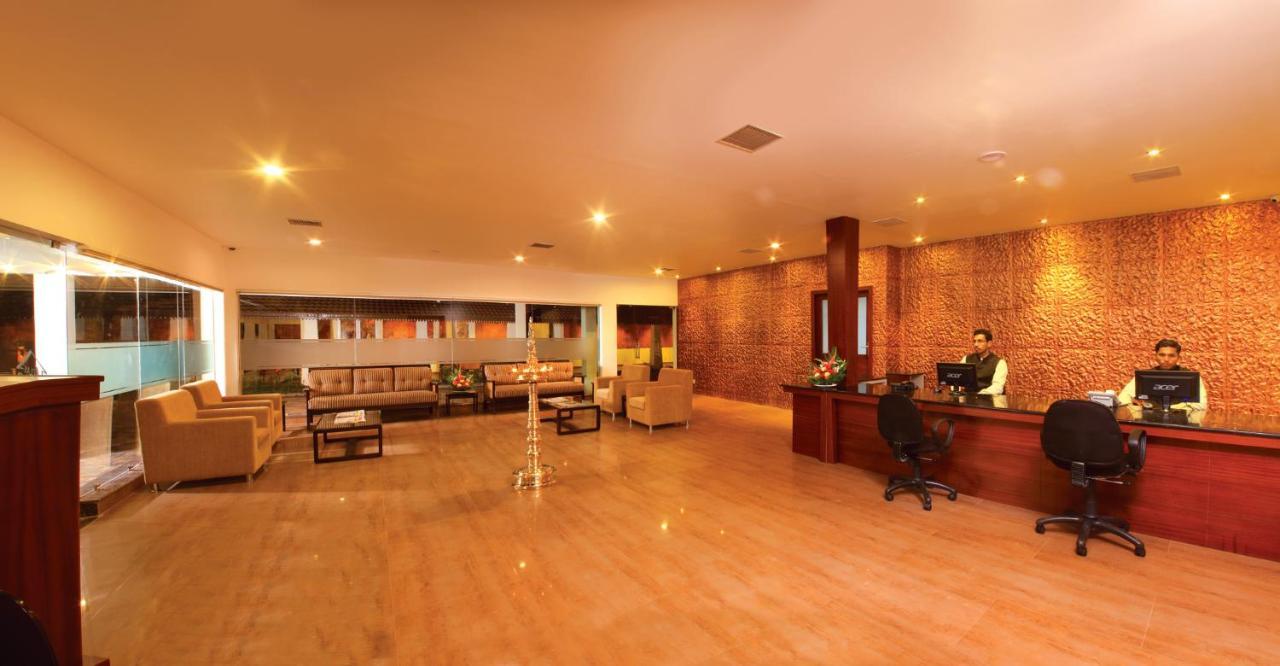 Clay House Hotel Thrissur Bagian luar foto